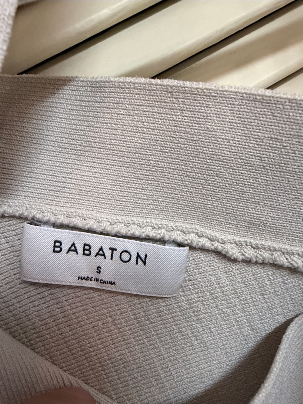 Babaton Cream Cross-Back Ribbed Crop Top - Picture 2 of 2